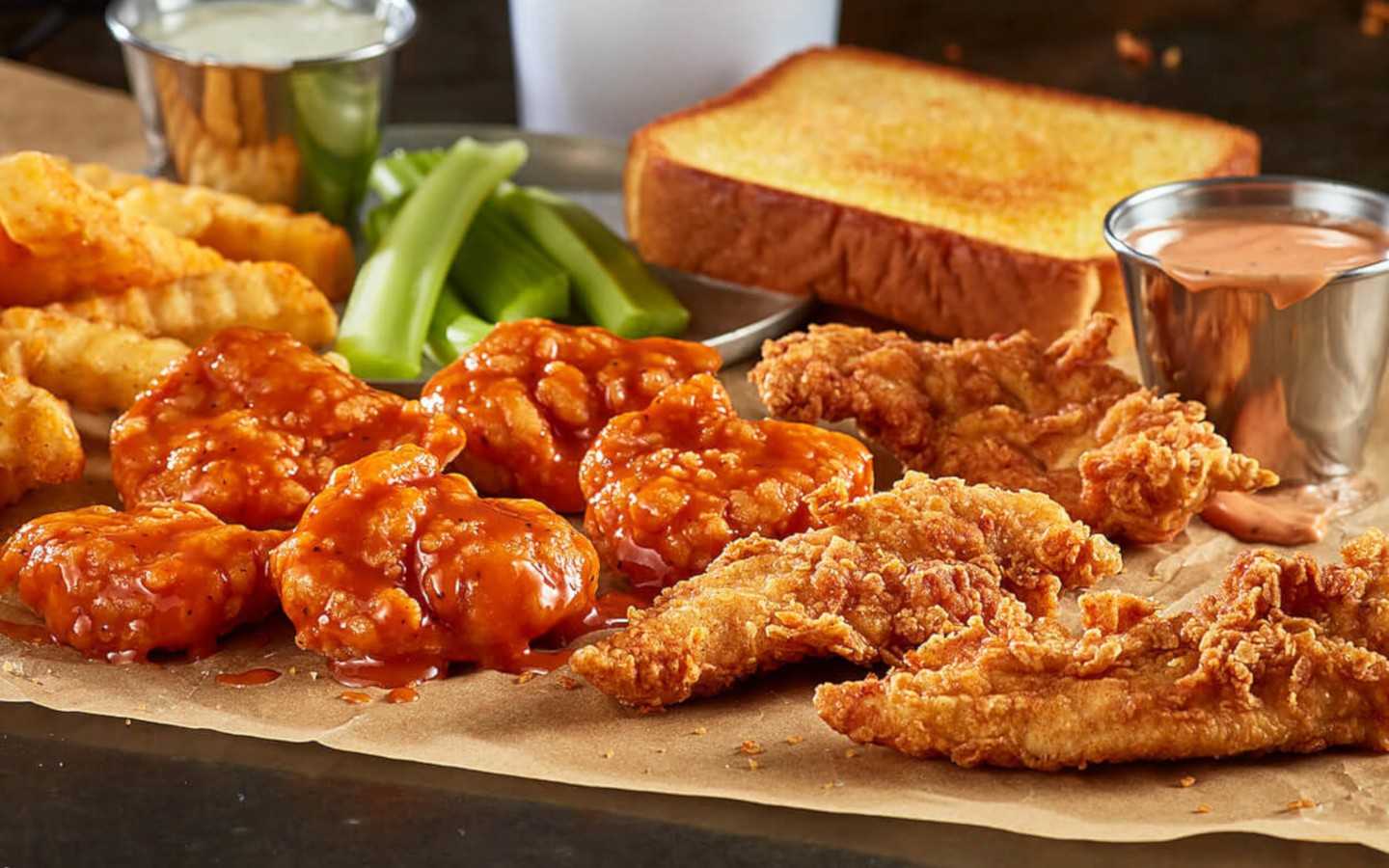 Zaxby's LR Blvd Hickory'